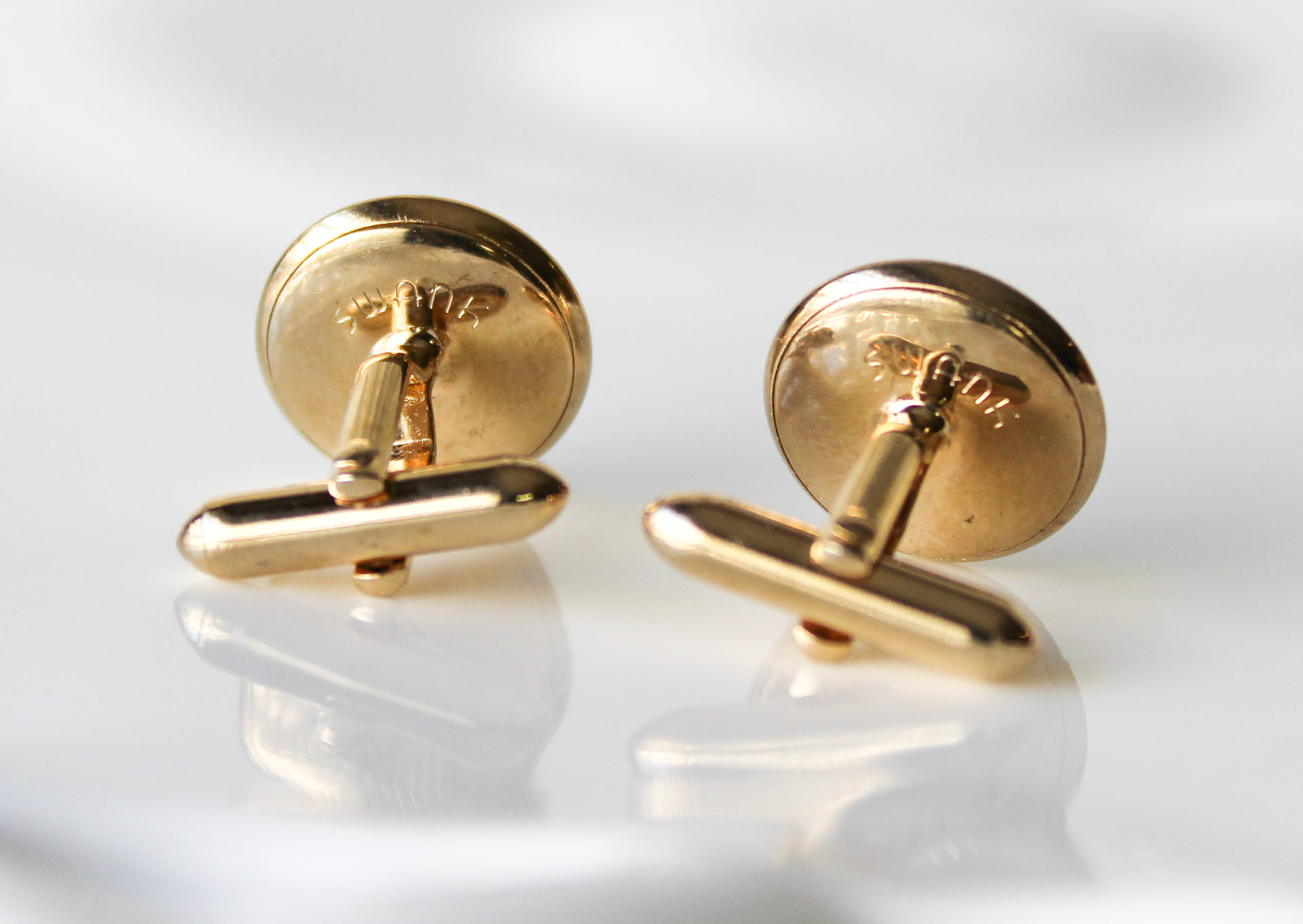 Splendid Vintage Handcrafted Gold Plated Faux Pearl Swank Cufflinks | Peter's Vaults