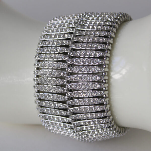 Glitzy Rhinestone Stretch Bracelet Big Bold Flashy Jewelry