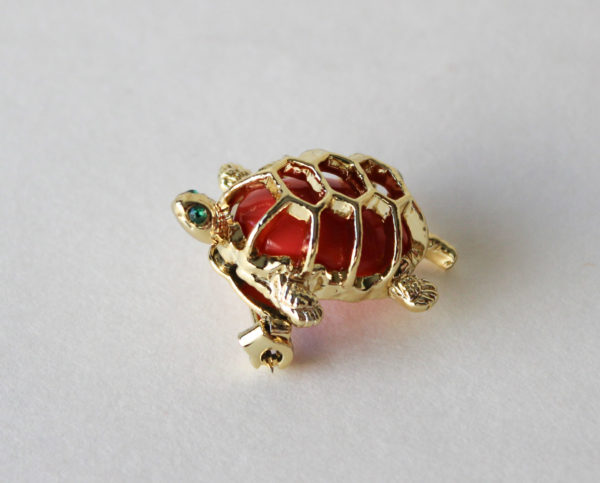Gold Tone Turtle Scatter Pin