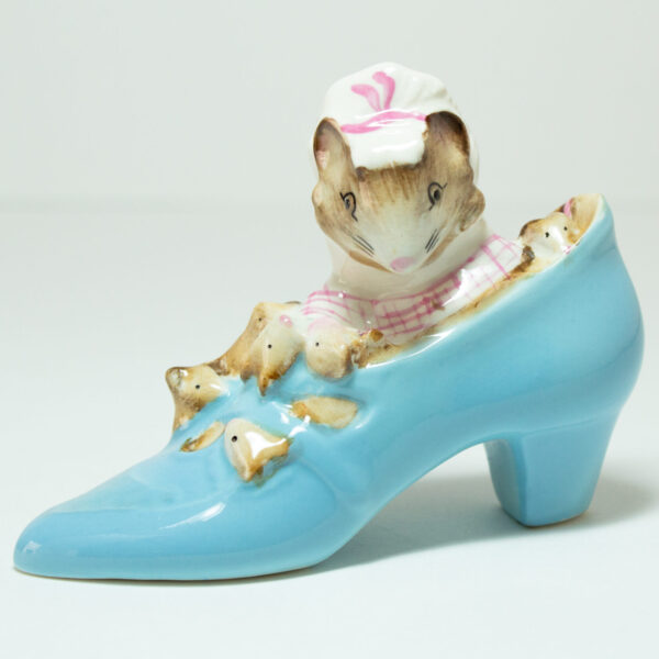 Vintage Beatrix Potters Old Woman Who Lived In A Shoe Miniature Figurine