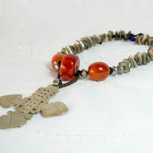 Vintage Chunky Cross Necklace Bakelite With Abalone Pieces