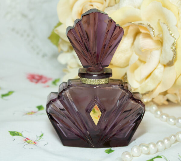 Passion Perfume By Elizabeth Taylor