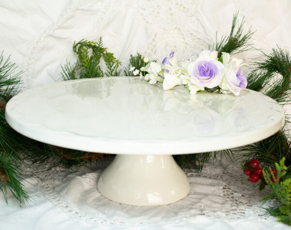 White Pedestal Cake Plate 2013 Cake Boss