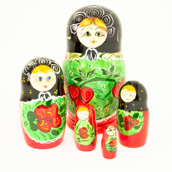 Nesting Dolls Matryoshka Black Shawl Red Berries 5 Pc Set