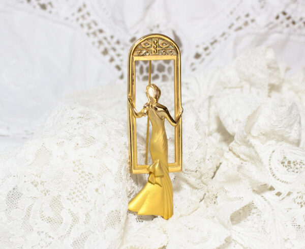 Lady Brooch Looking In The Mirror