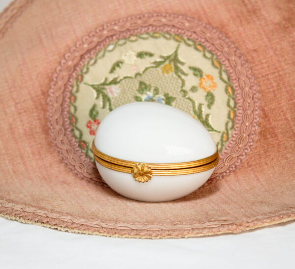 Vintage Porcelain Egg Trinket Box Limoges France
