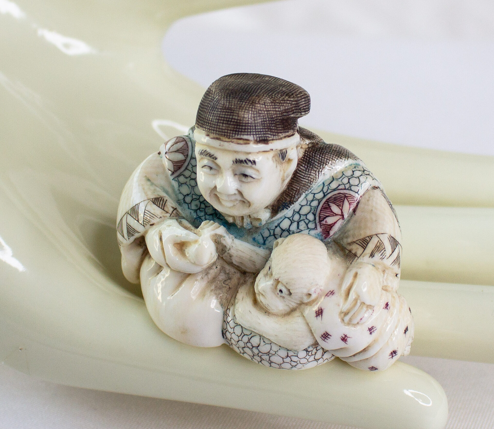 Vintage Japanese Netsuke Man and Monkey Signed